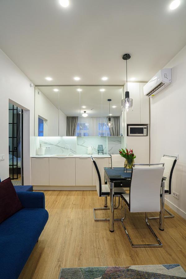 Moder Chic Apartment In Center-Prime Rentals Каунас Экстерьер фото